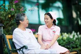 Điều dưỡng viên làm việc tại Nhật